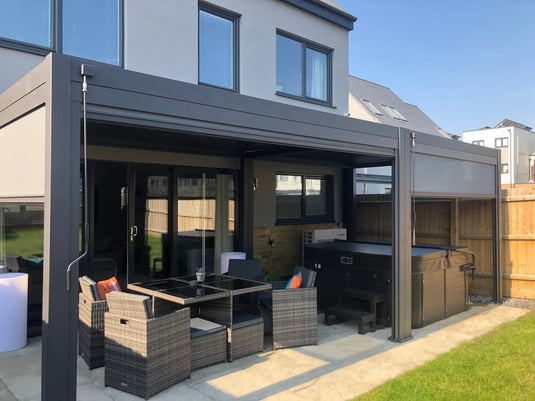 Nova Titan Aluminium Pergola Anthracite Grey with Free Titan Pull Down Screen