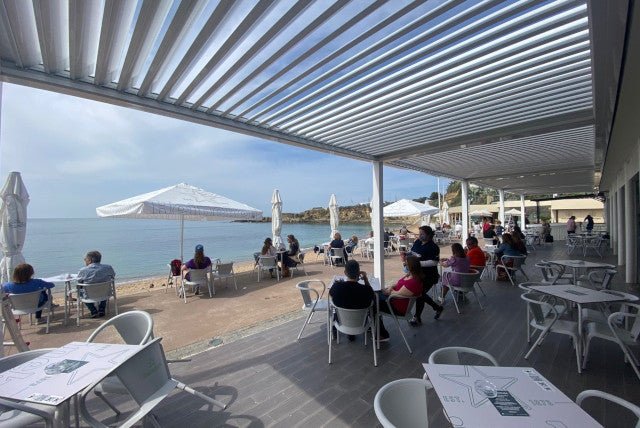 Load image into Gallery viewer, Seesky Bioclimatic Aluminium LED Motorised Pergola
