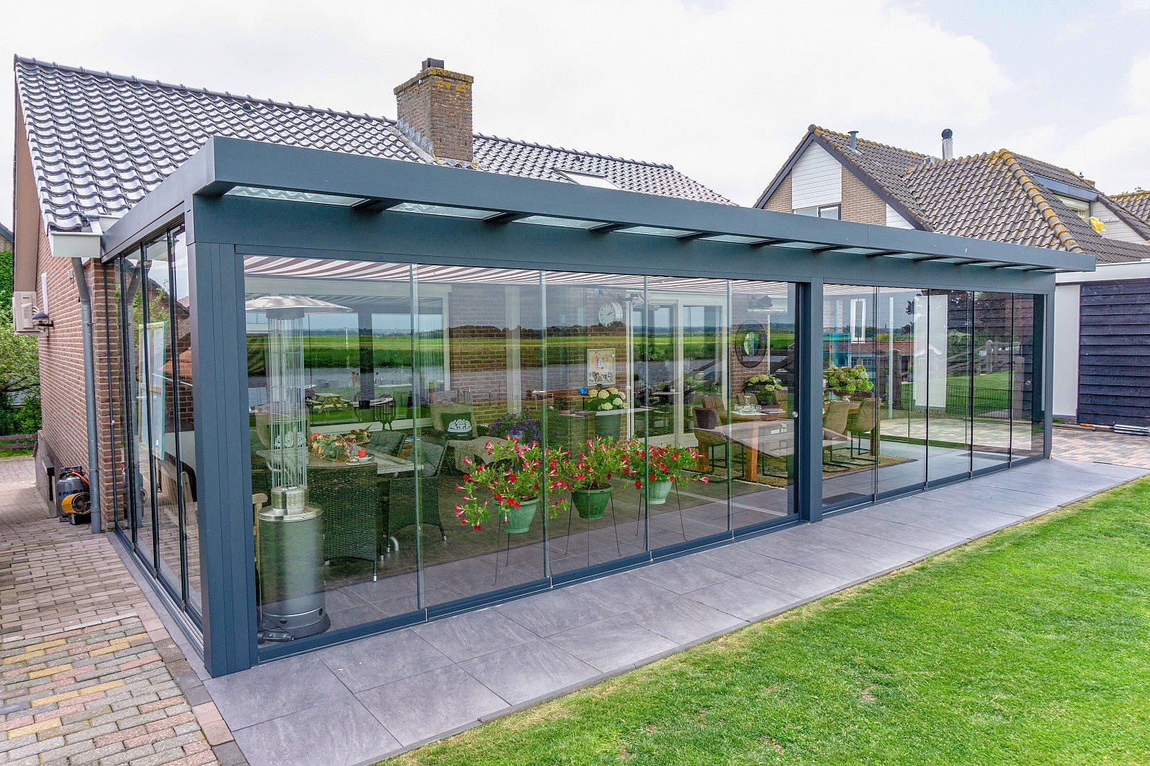 Skyview CubeLine Glass Sun Room Aluminium Veranda – 35yr Warranty ...